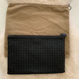Bottega Veneta clutch bag 🖤